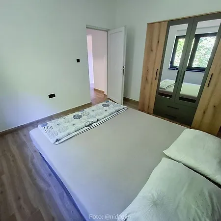 Marina Na Obali Dunava Hébergement de vacances Nestin