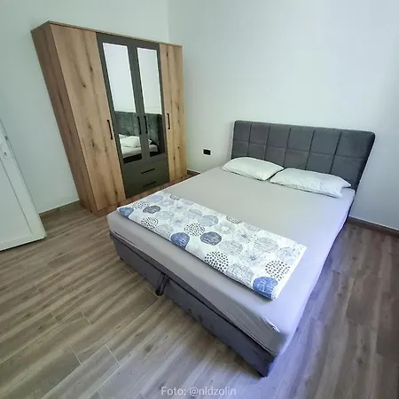 Marina Na Obali Dunava * Nestin